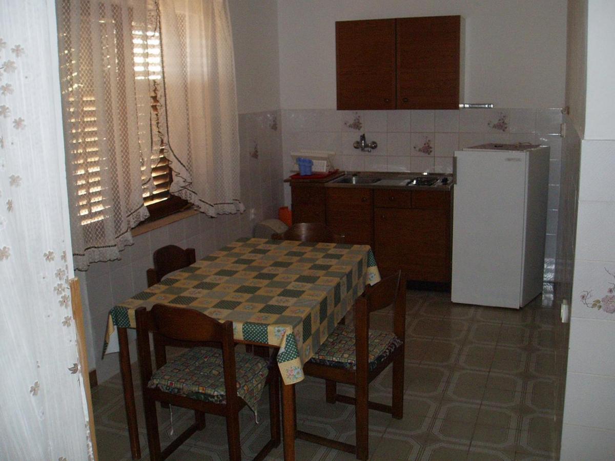 Apartman Za 3 Osobe Apartman Medulin Kültér fotó
